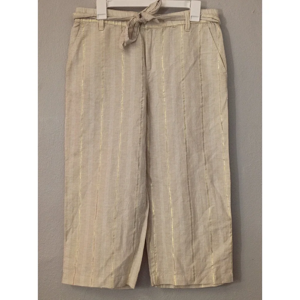 Liz Claiborne Classic Straight Leg Capris Tan‎ Gold Striped Beachy Summer Sz Med